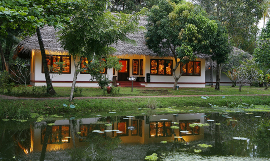 marari beach resort villa